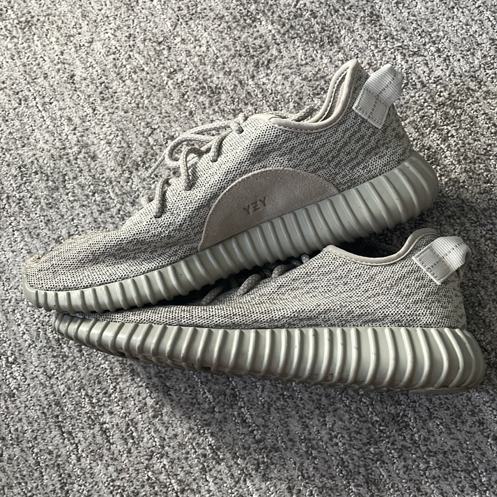 Adidas x Yeezy 350 boost